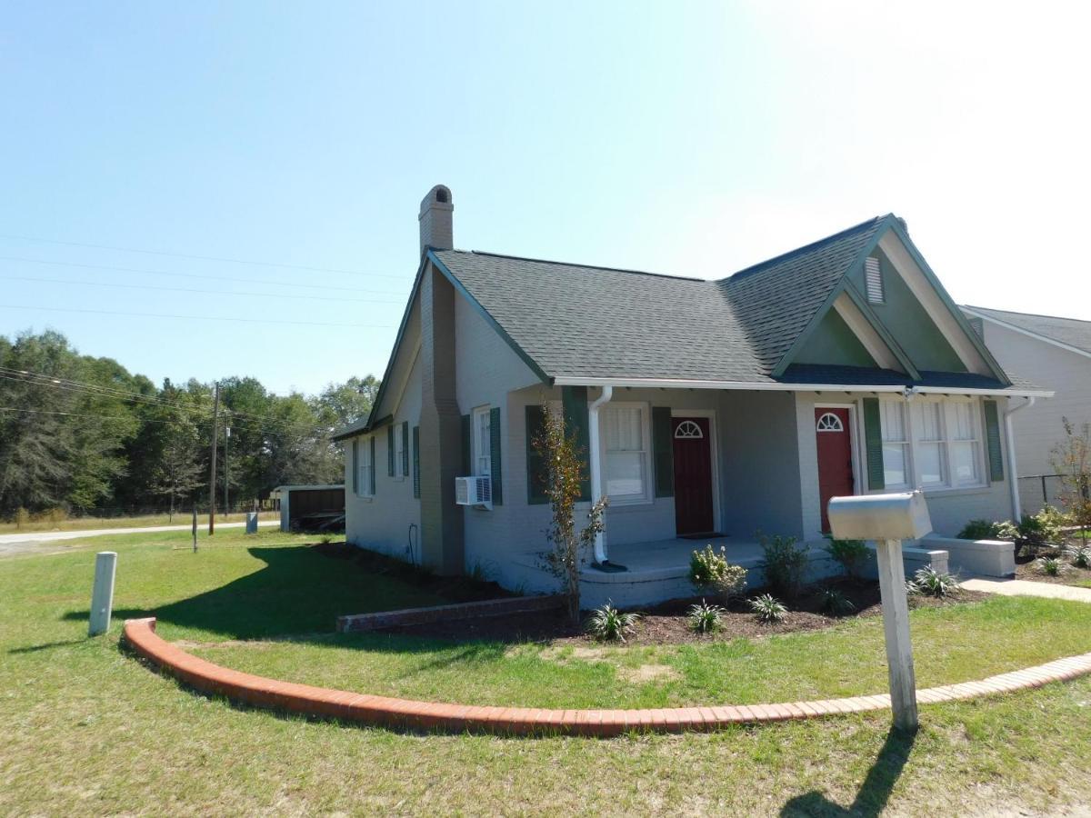 Lawrence Village Bed And Breakfast Swainsboro Ngoại thất bức ảnh