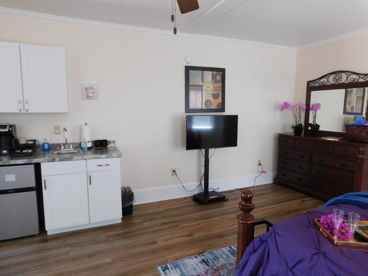 Lawrence Village Bed And Breakfast Swainsboro Ngoại thất bức ảnh
