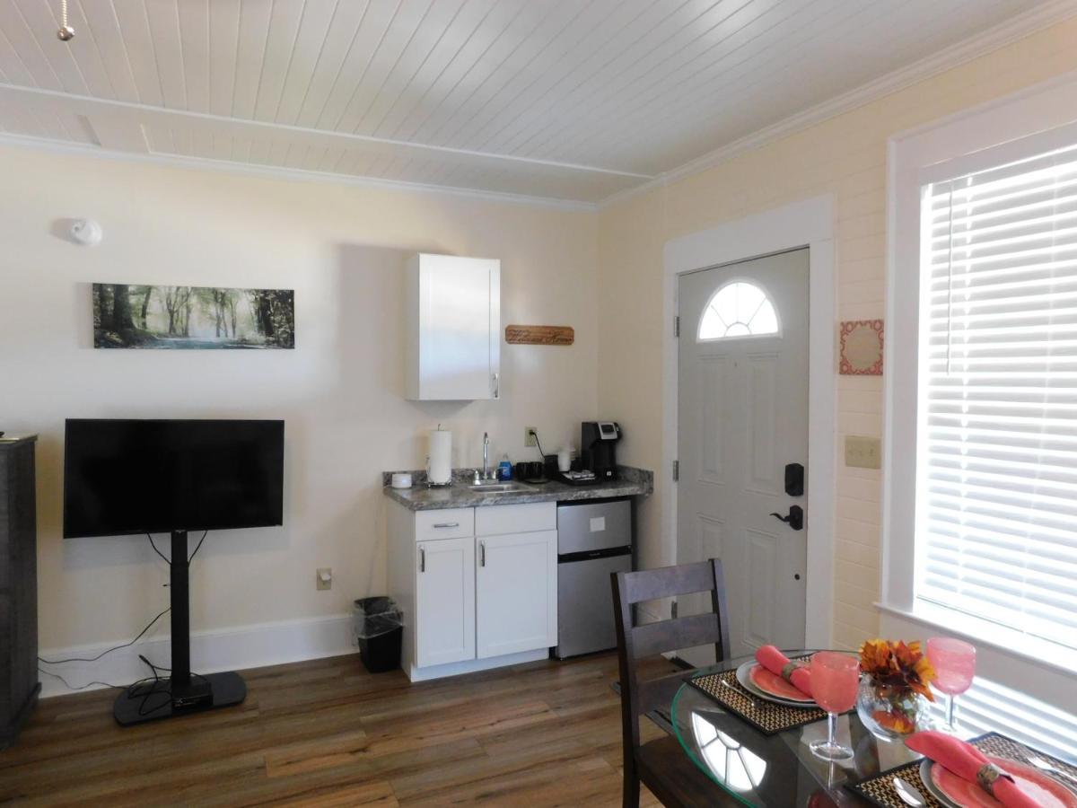 Lawrence Village Bed And Breakfast Swainsboro Ngoại thất bức ảnh