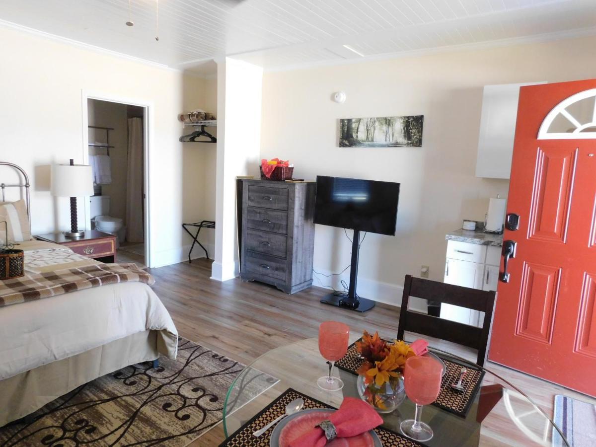 Lawrence Village Bed And Breakfast Swainsboro Ngoại thất bức ảnh
